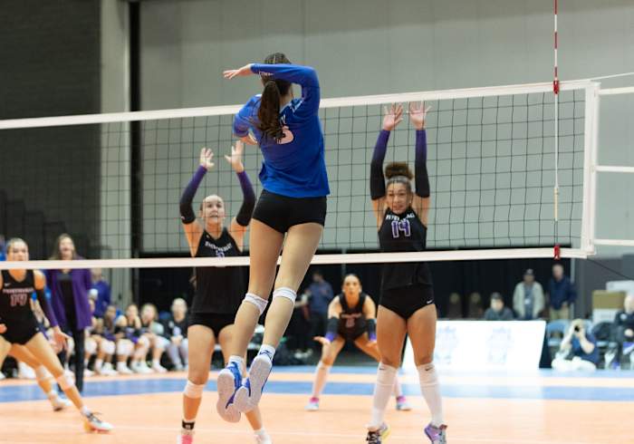 Fayetteville-Conway Volleyball Final__00013